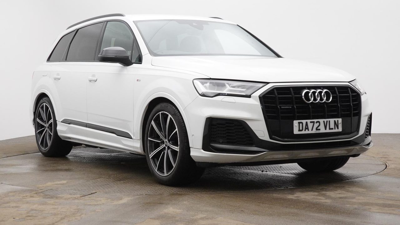 Main listing image - Audi Q7