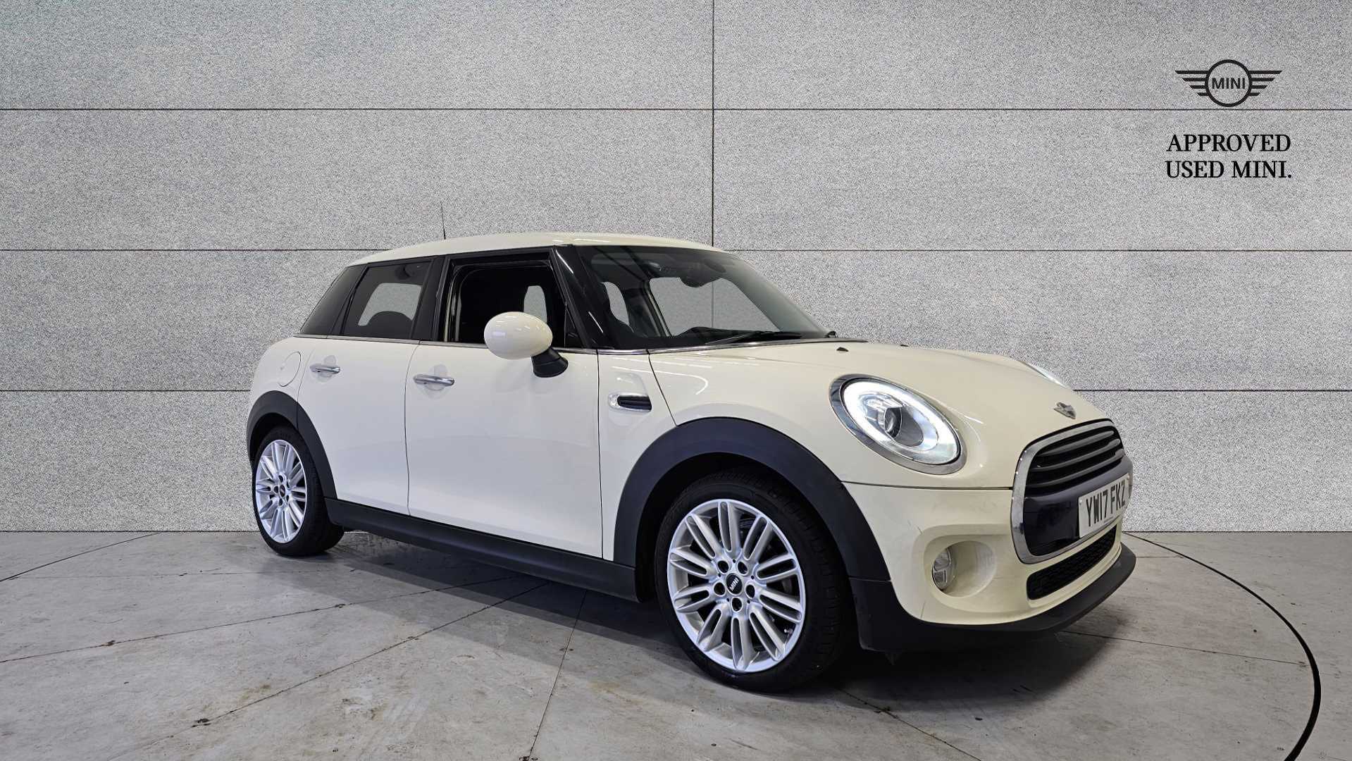 Main listing image - MINI Hatchback 5dr