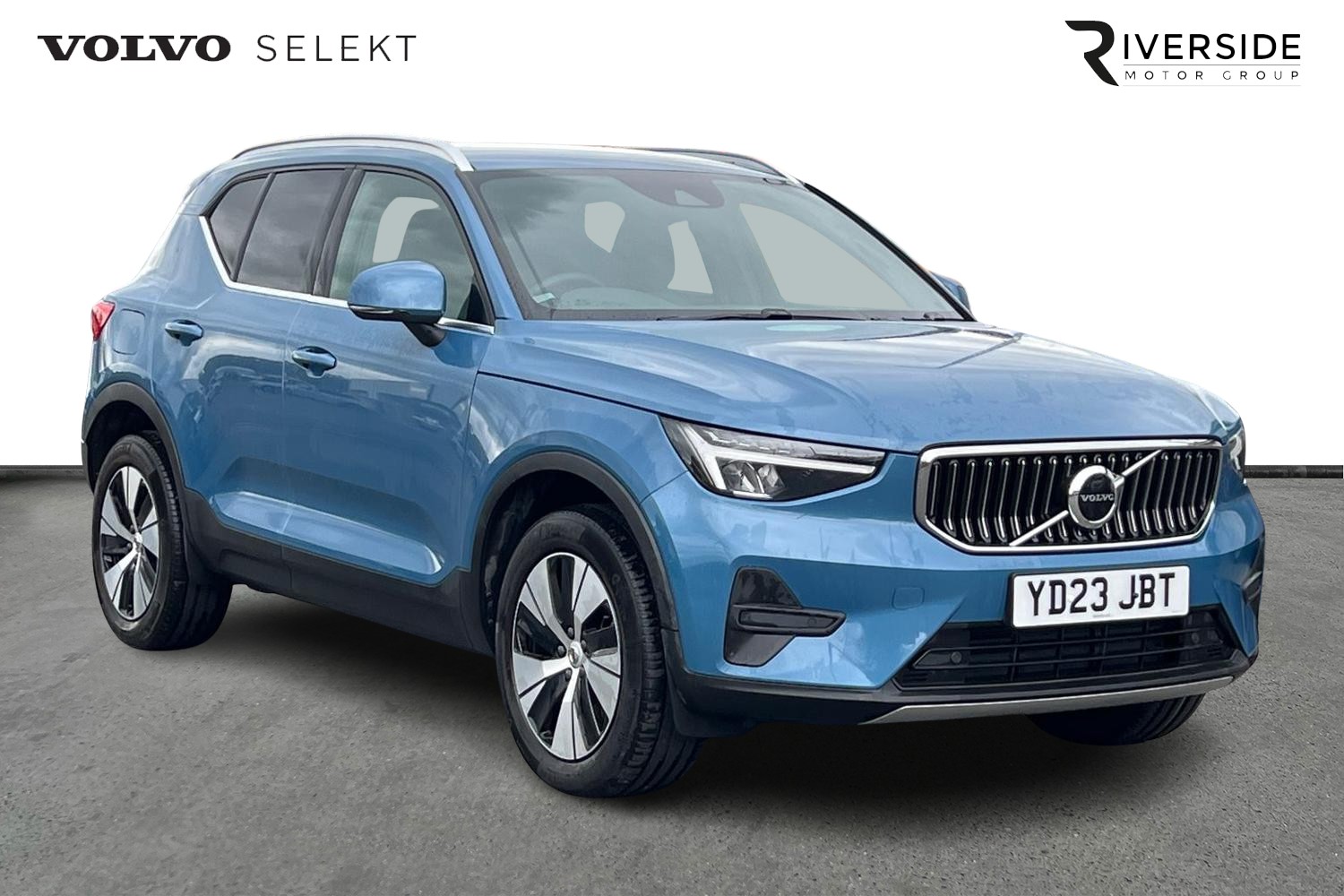 Main listing image - Volvo XC40 Recharge