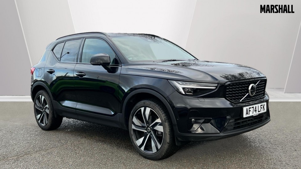 Main listing image - Volvo XC40