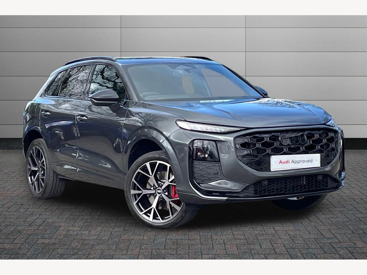 Main listing image - Audi Q3