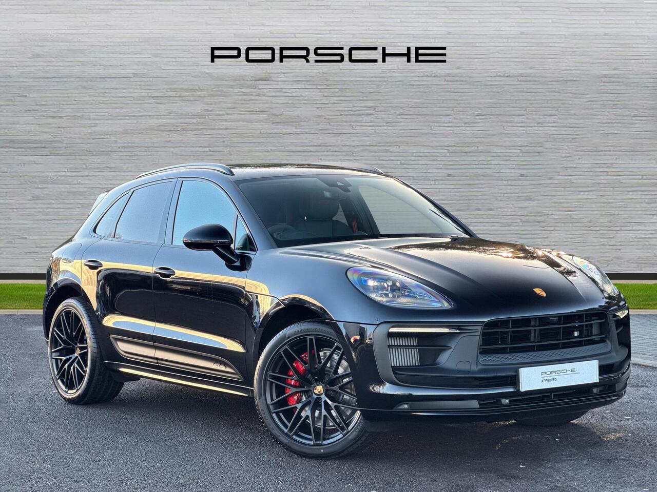 Main listing image - Porsche Macan