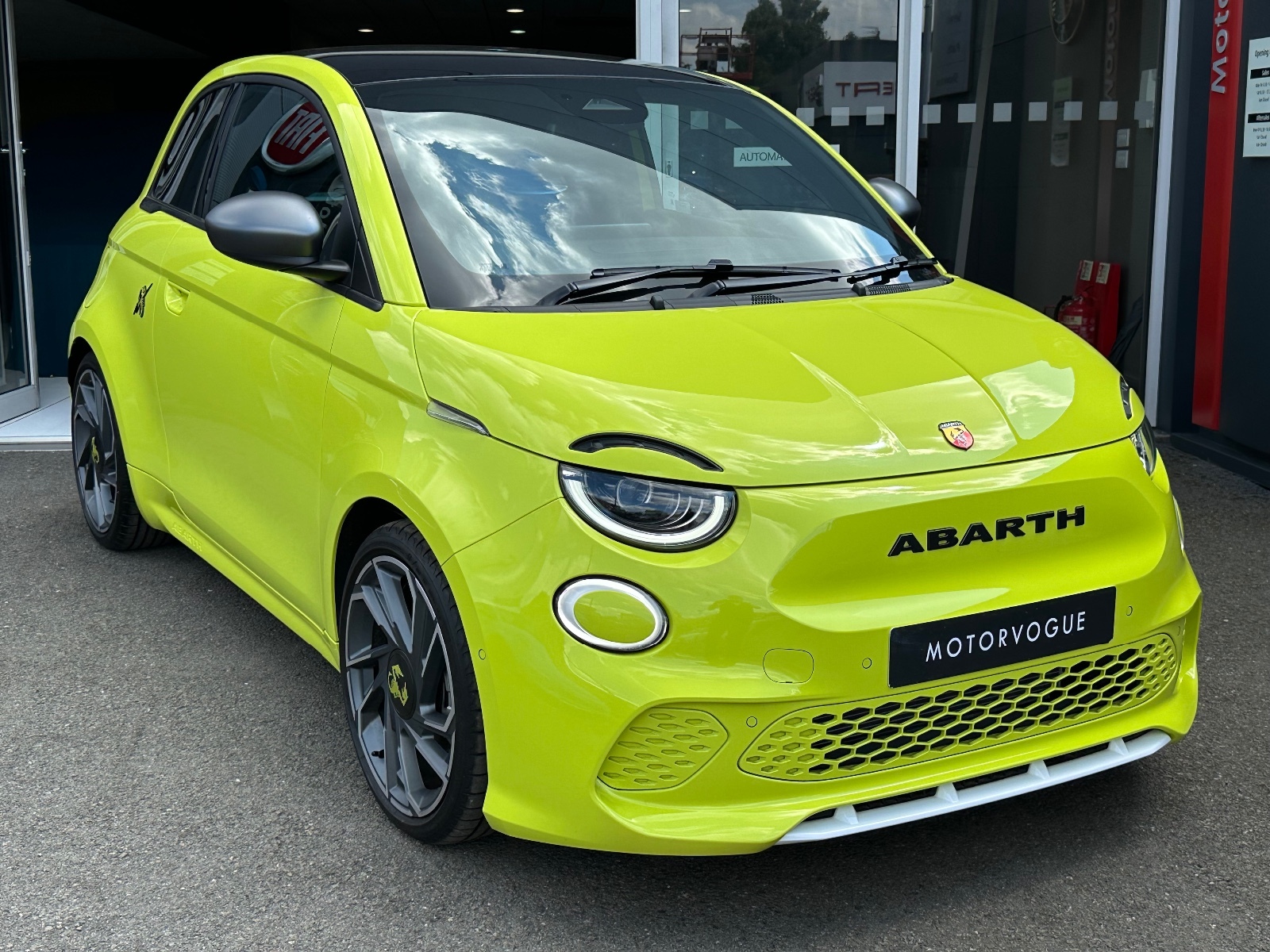Main listing image - Abarth 500
