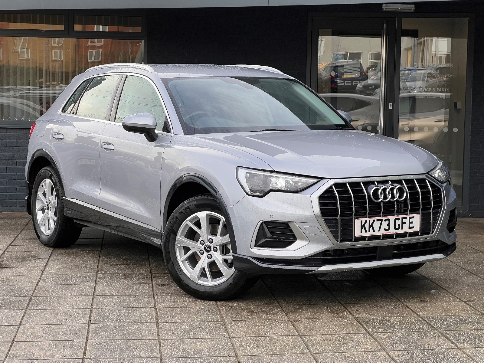 Main listing image - Audi Q3