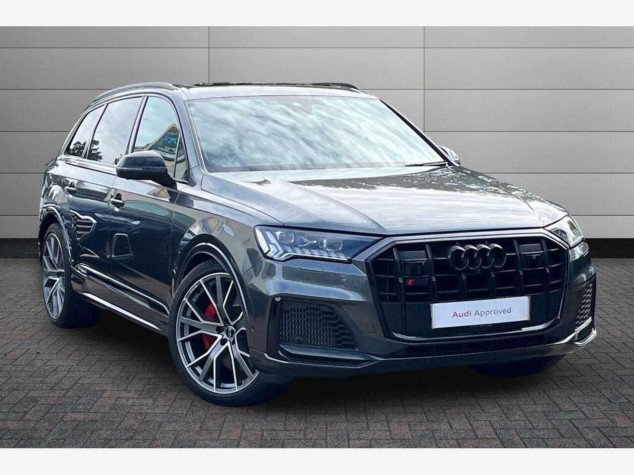 Main listing image - Audi Q7