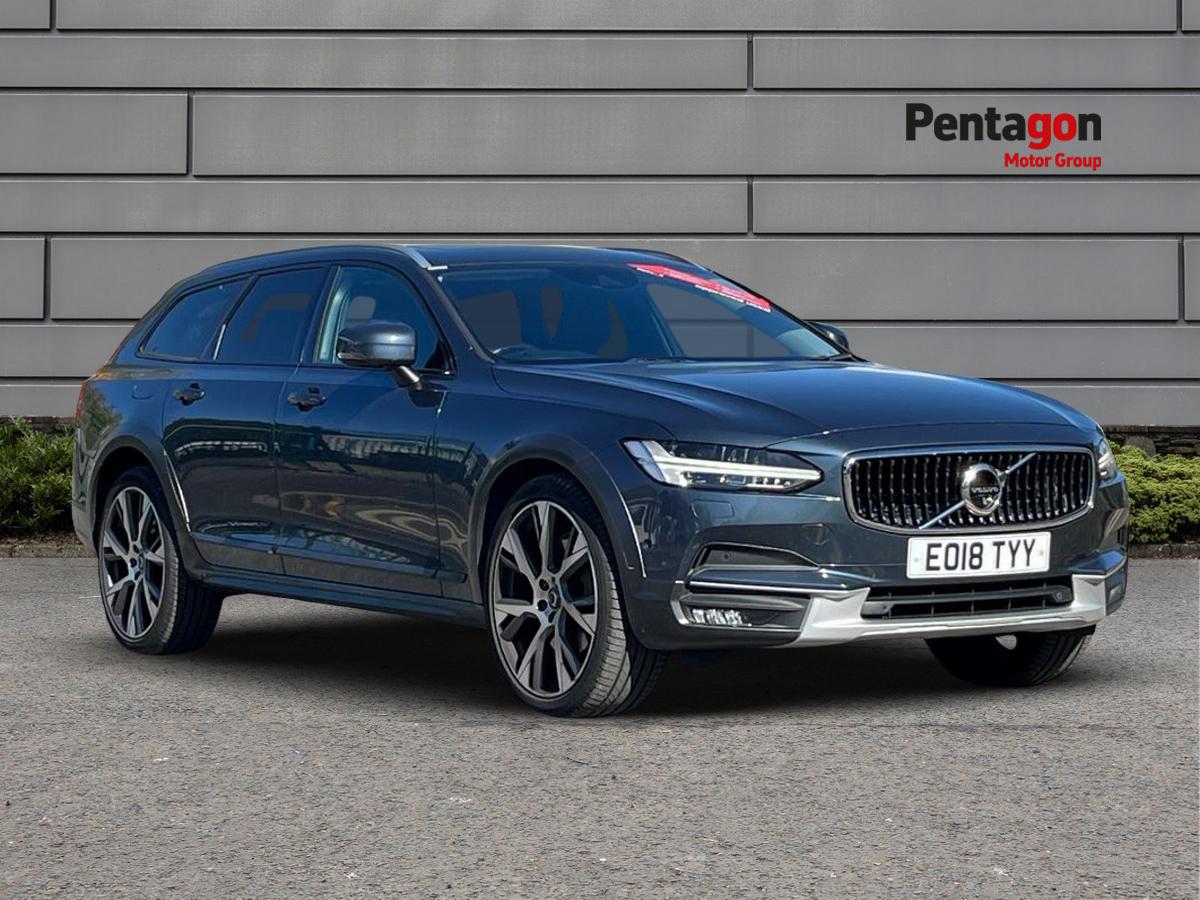 Main listing image - Volvo V90 Cross Country