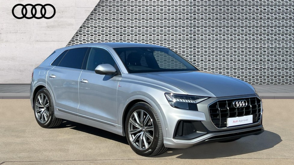 Main listing image - Audi Q7