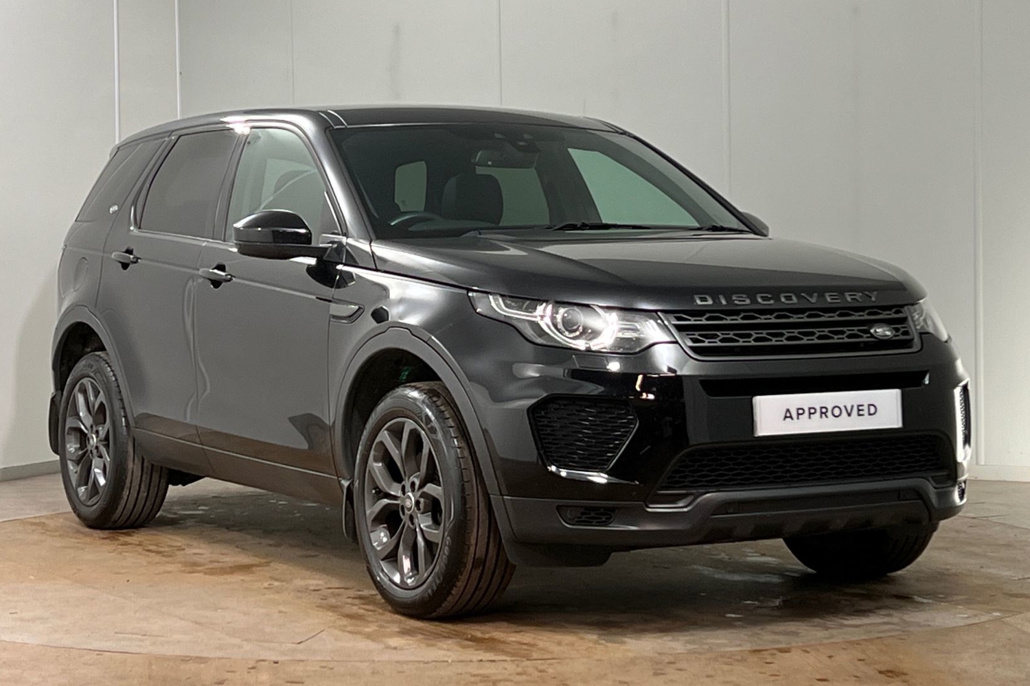 Main listing image - Land Rover Discovery Sport