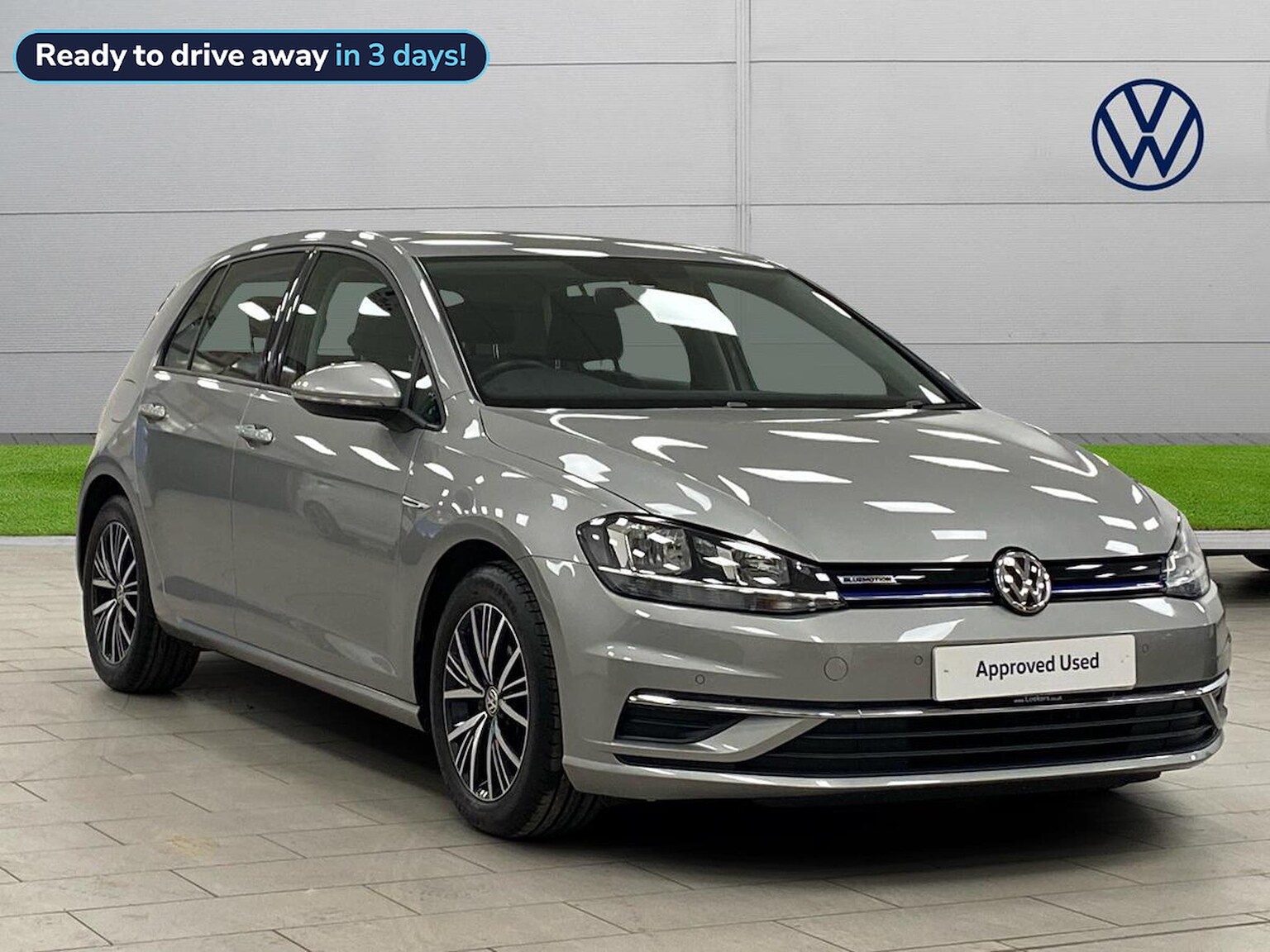 Main listing image - Volkswagen Golf