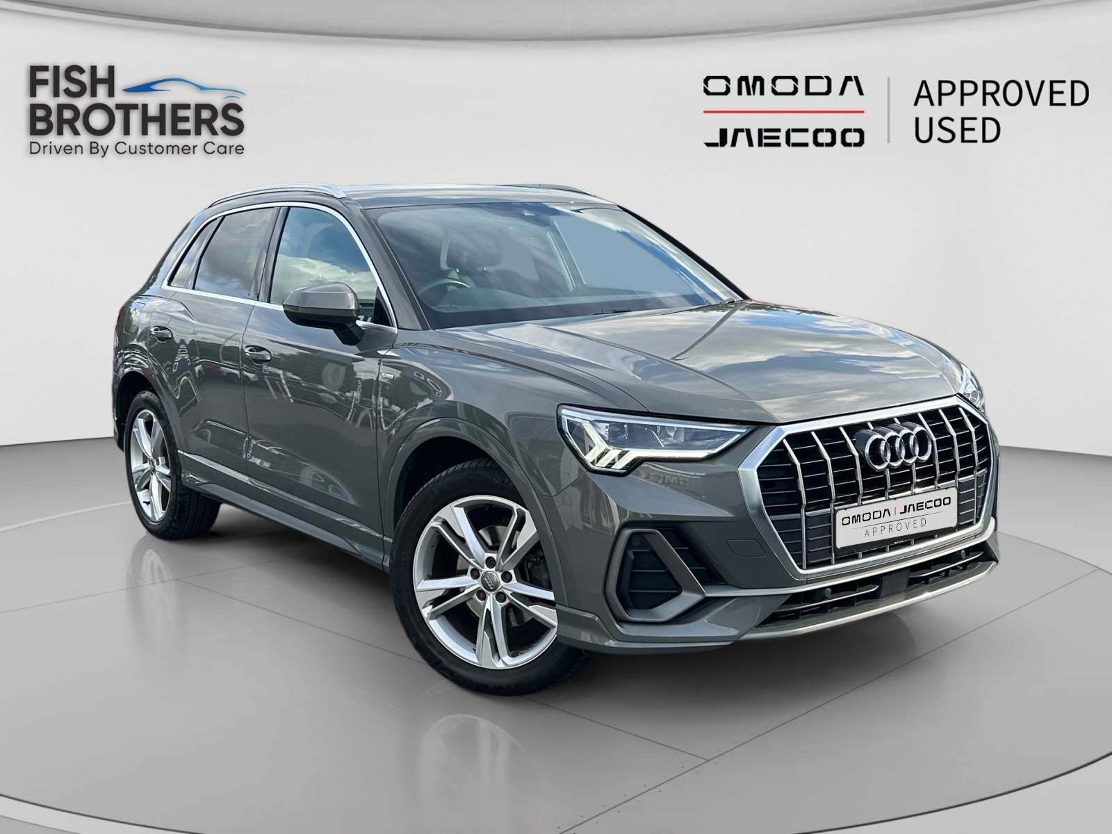 Main listing image - Audi Q3