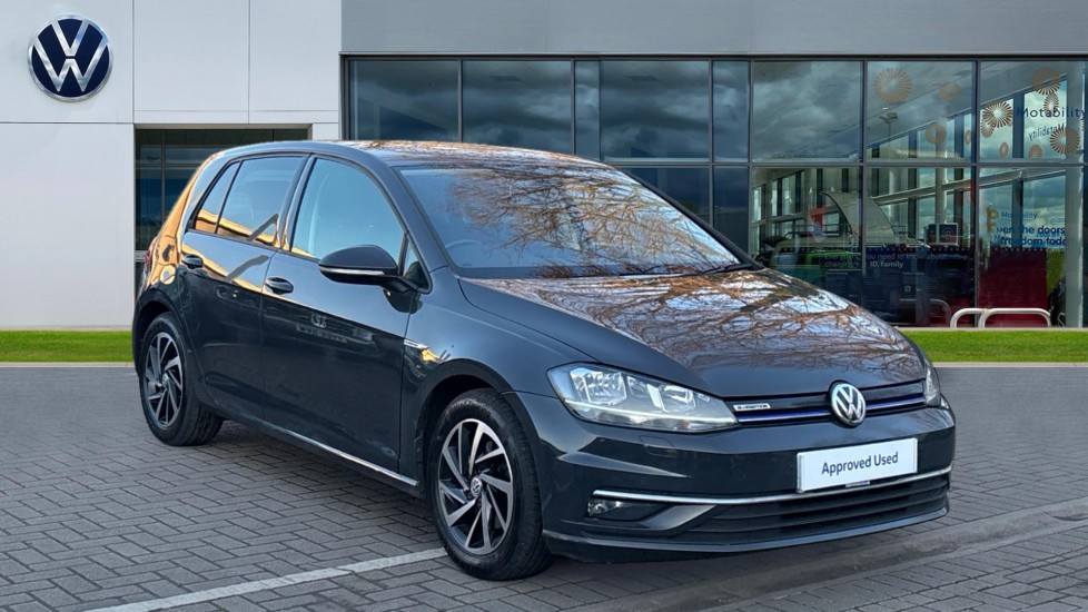 Main listing image - Volkswagen Golf