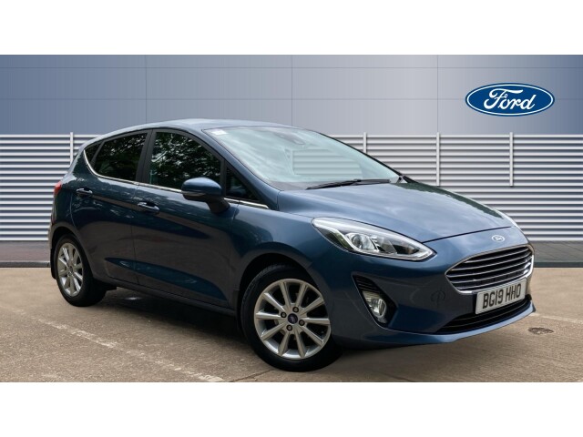 Main listing image - Ford Fiesta