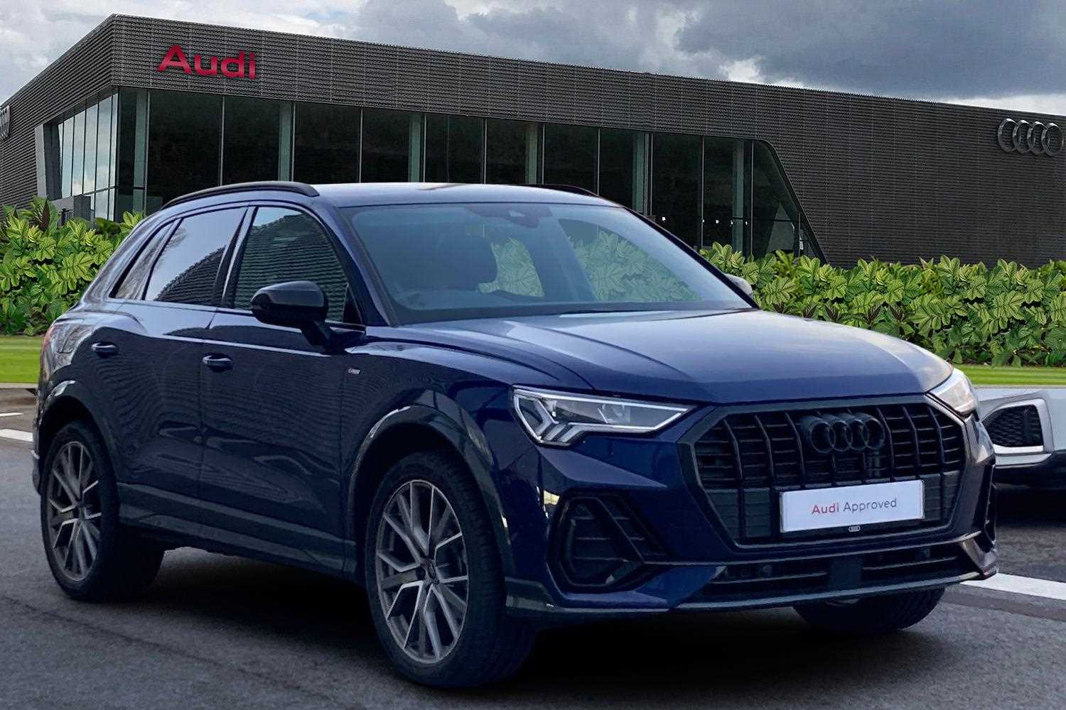 Main listing image - Audi Q3