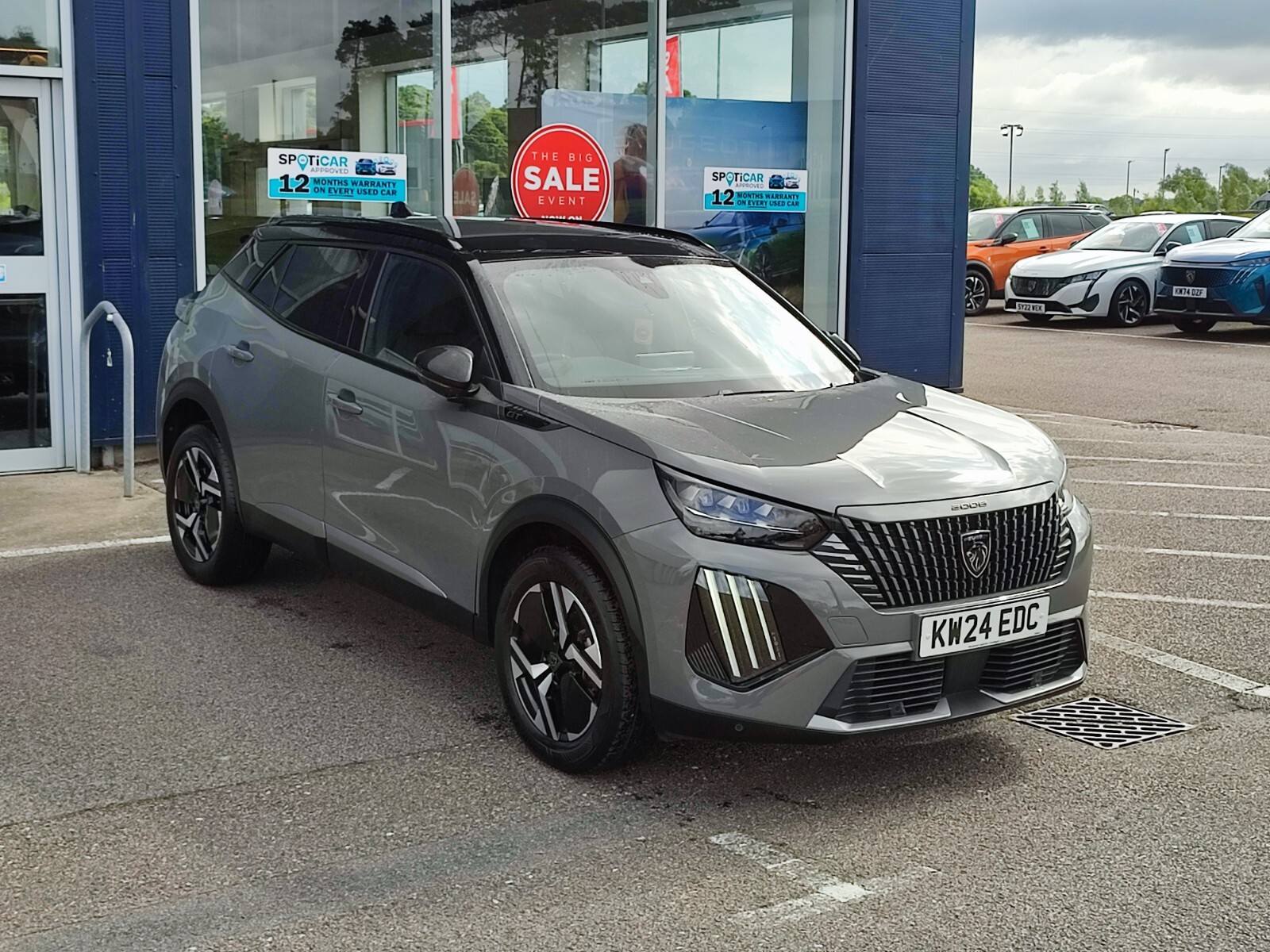 Main listing image - Peugeot 2008