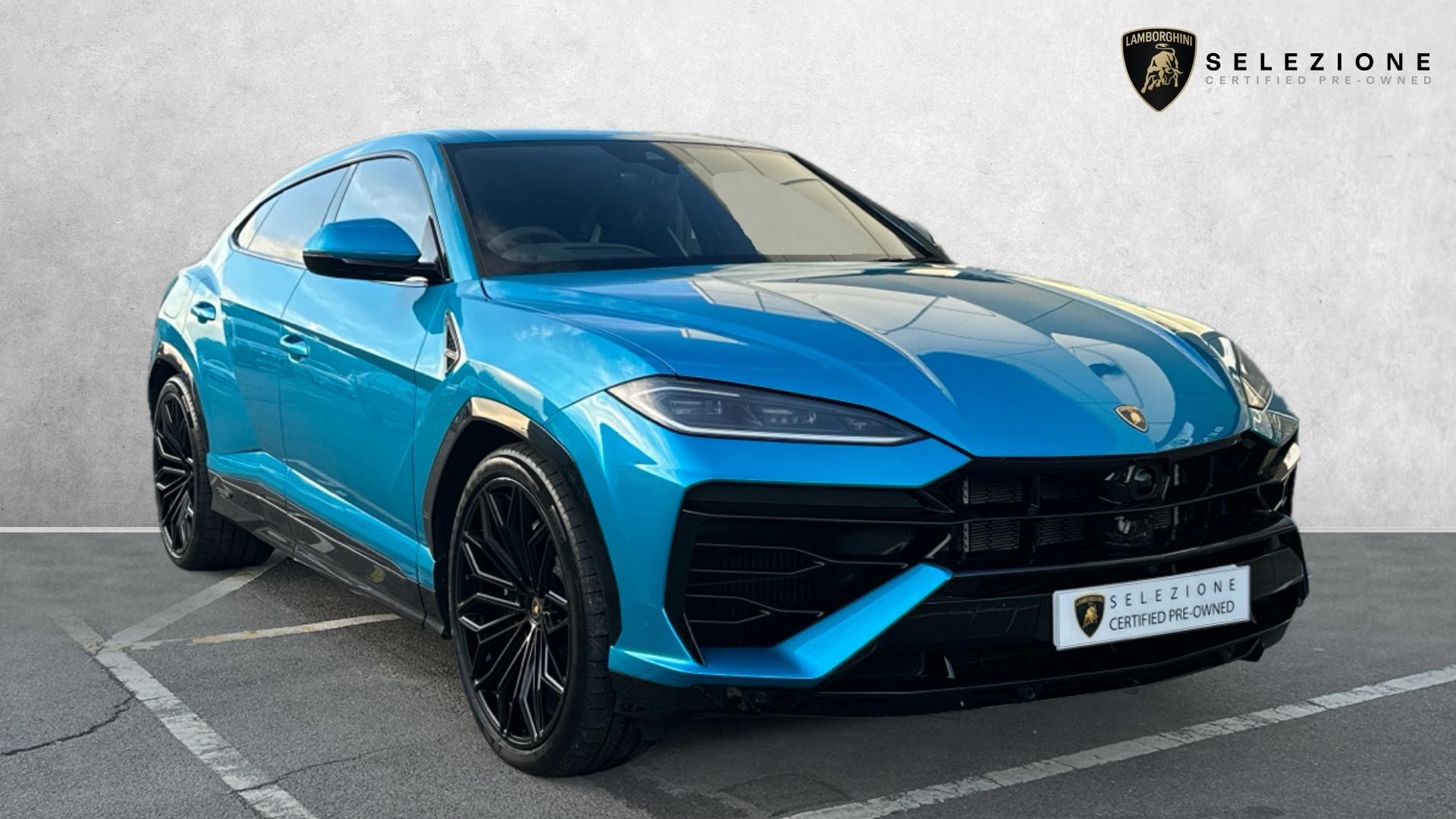 Main listing image - Lamborghini Urus