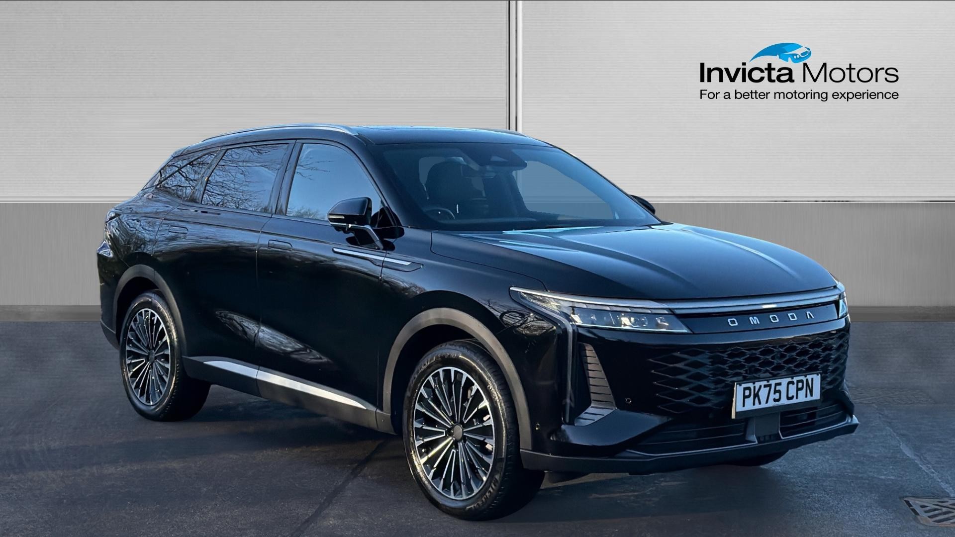 Main listing image - Omoda 9