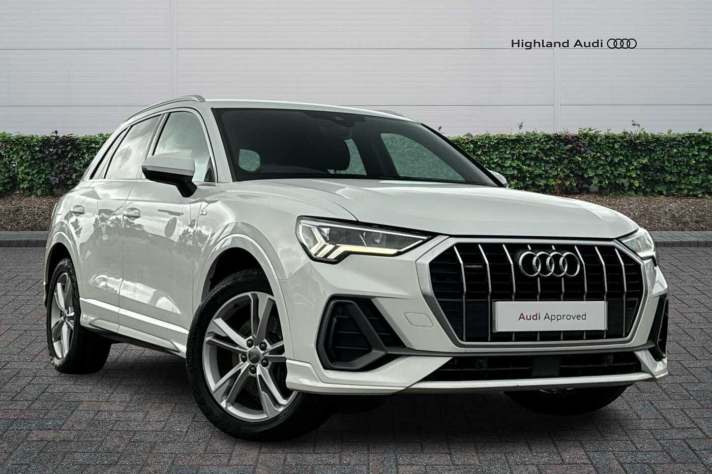 Main listing image - Audi Q3