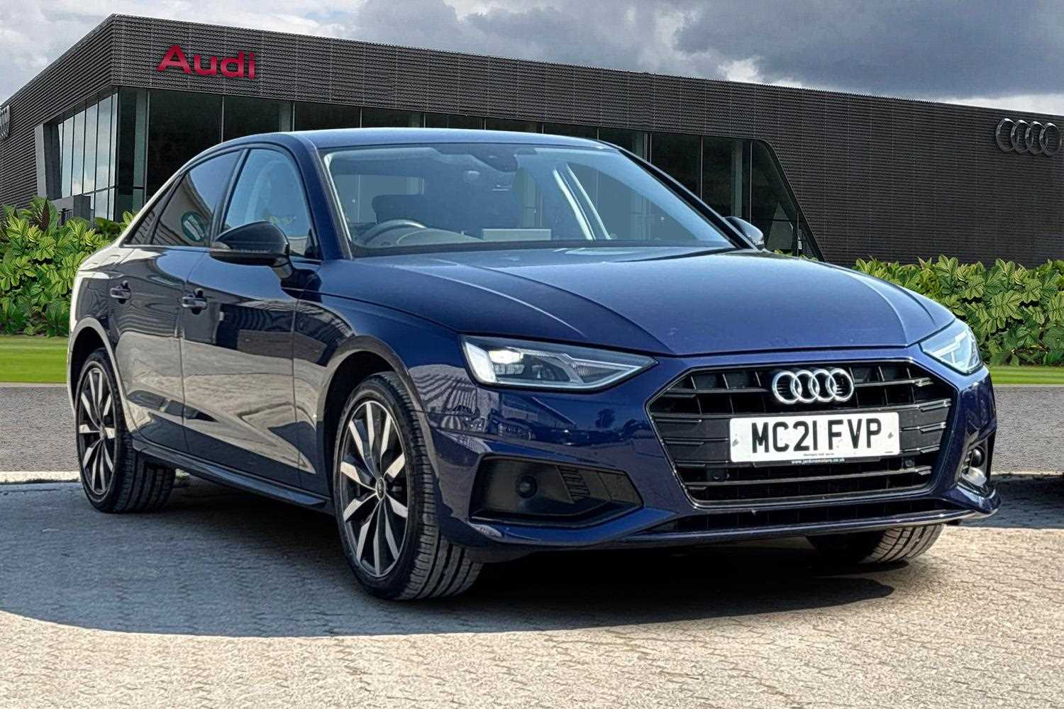 Main listing image - Audi A4