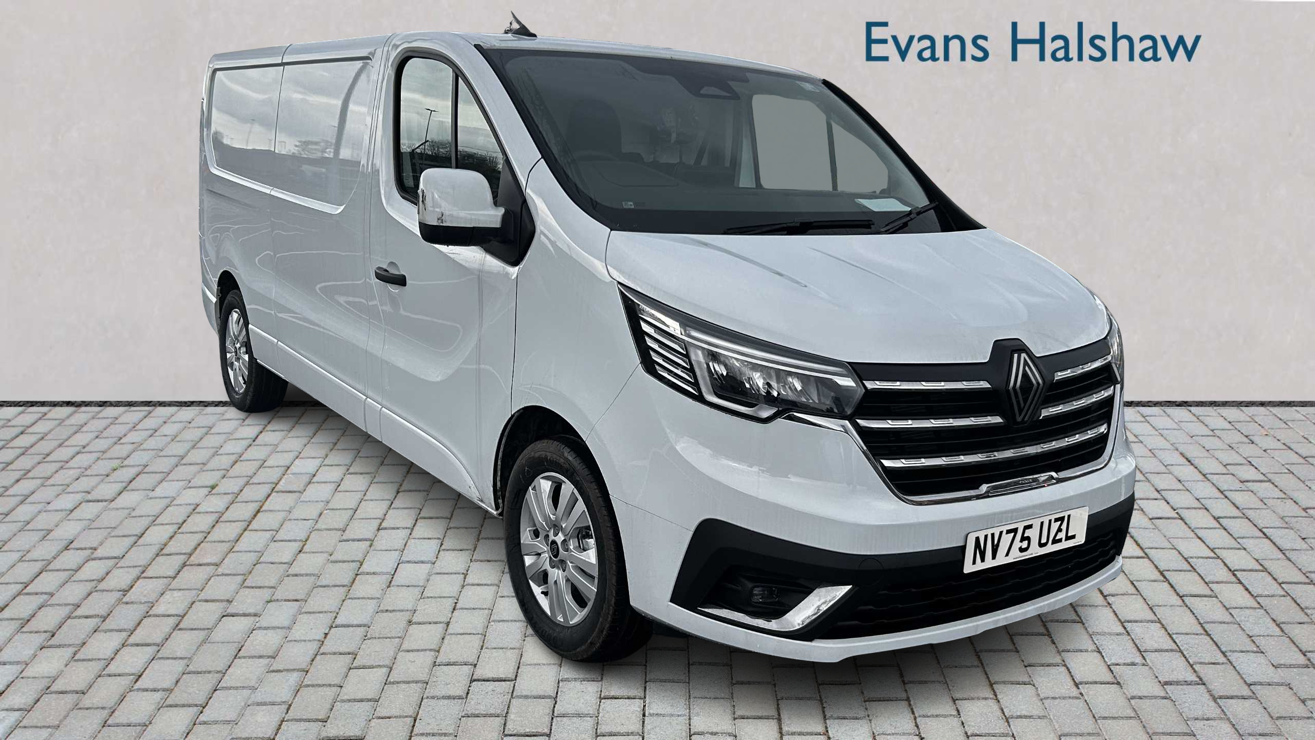 Main listing image - Renault Trafic