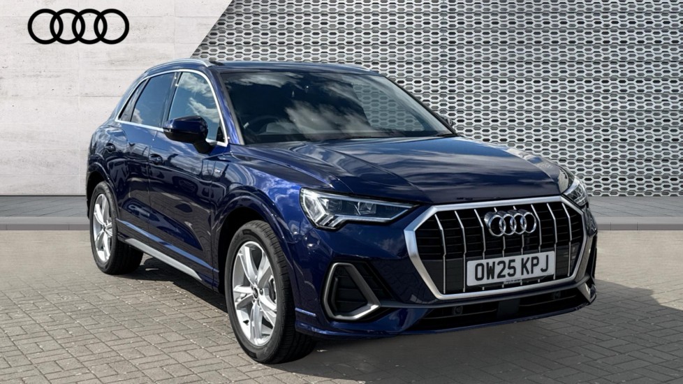 Main listing image - Audi Q3