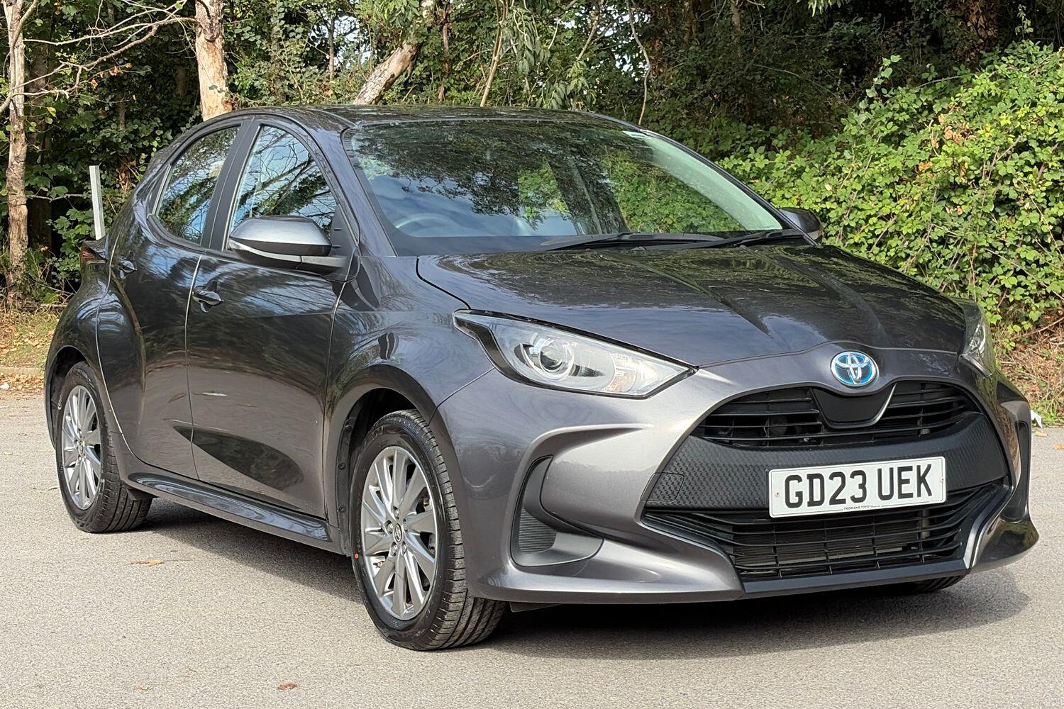 Main listing image - Toyota Yaris