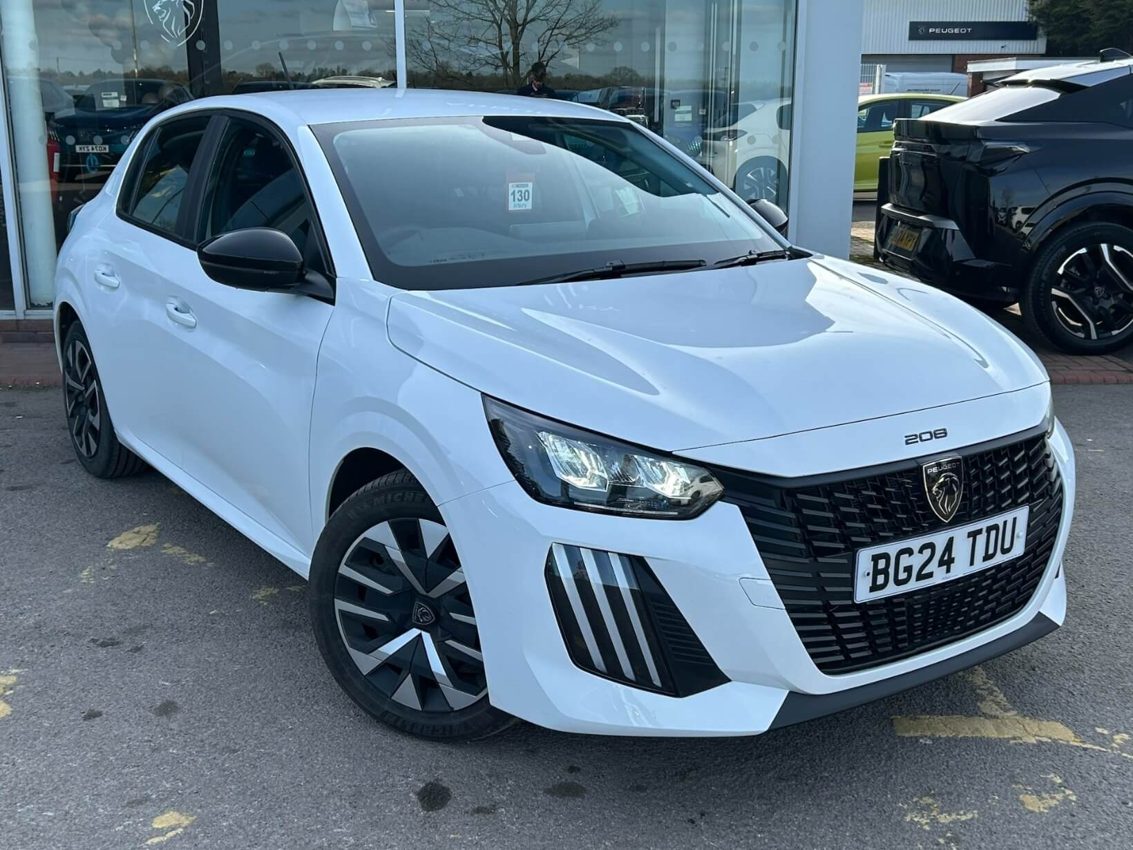 Main listing image - Peugeot 208