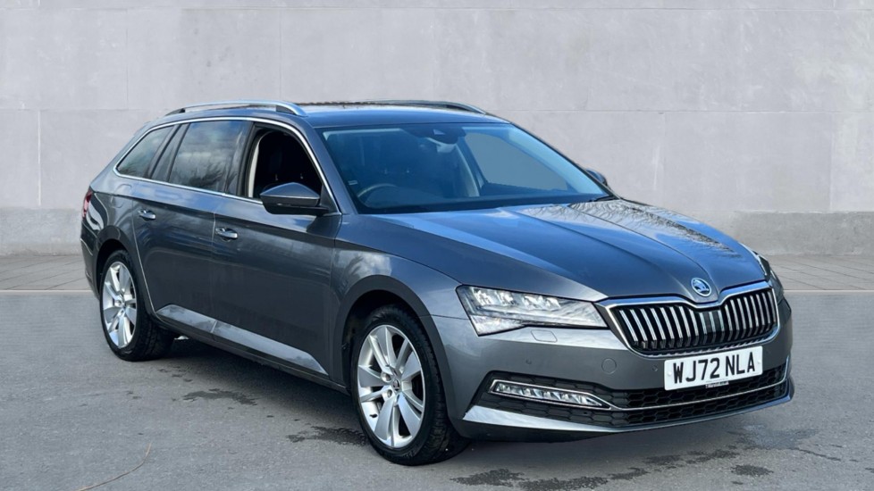 Main listing image - Skoda Superb Estate