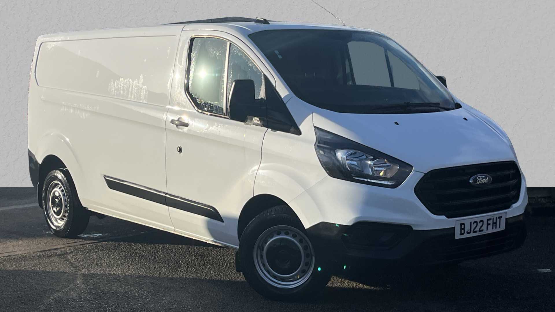 Main listing image - Ford Transit Custom