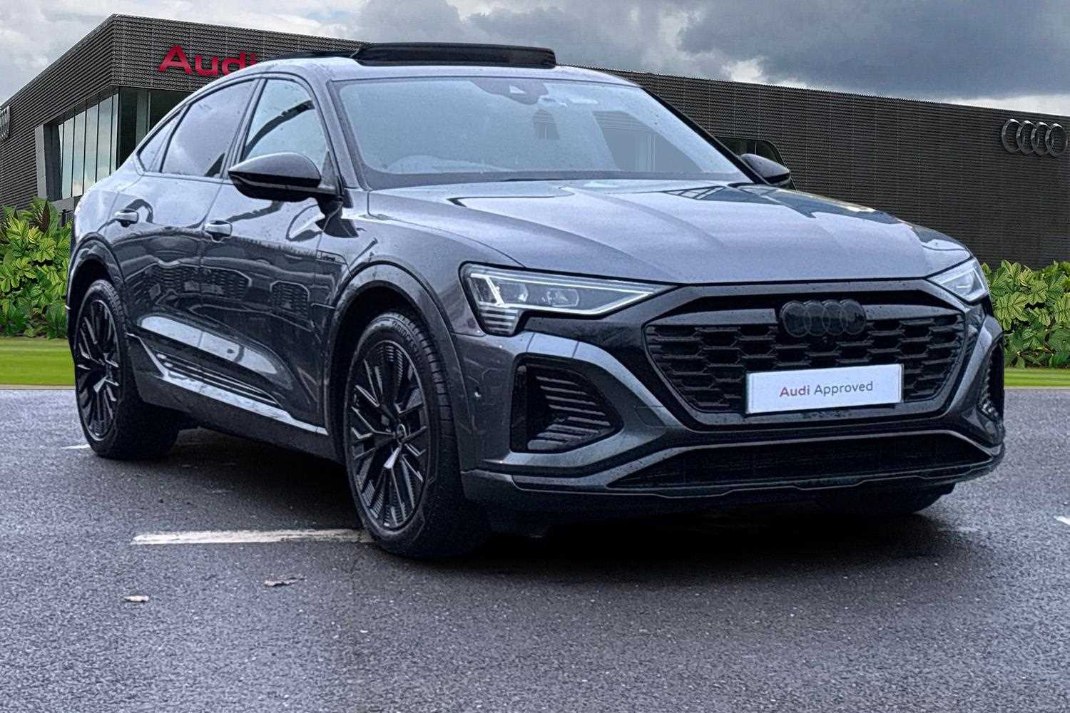 Main listing image - Audi Q8 e-tron