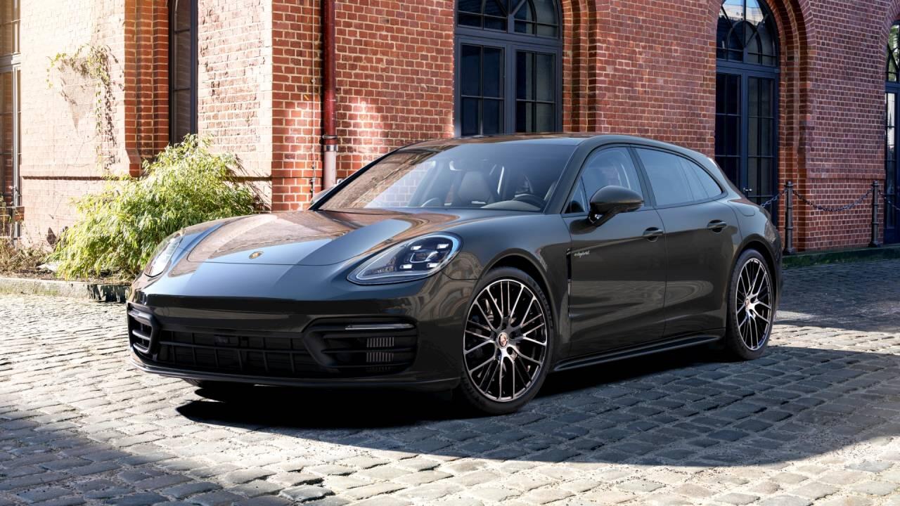 Main listing image - Porsche Panamera Sport Turismo