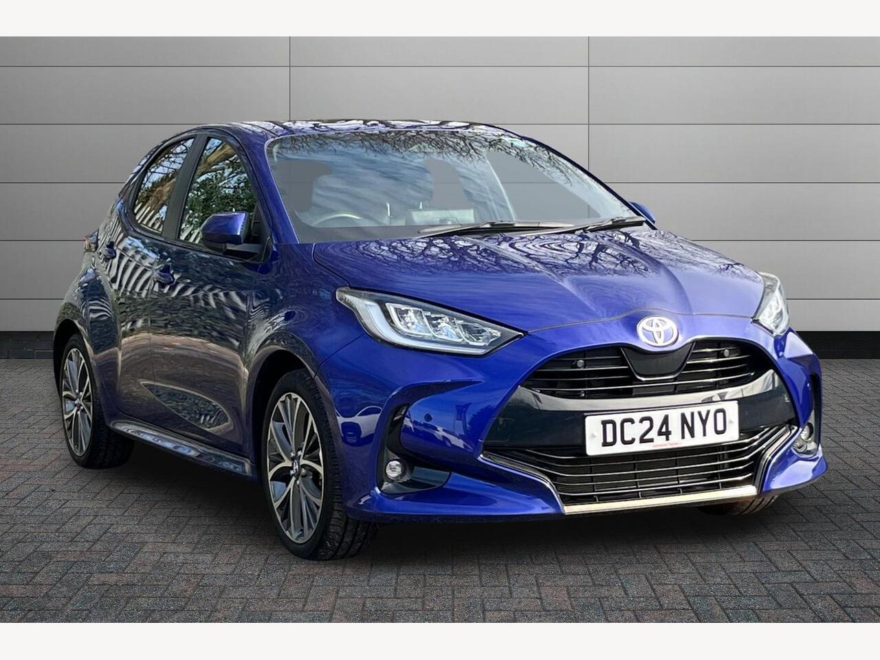 Main listing image - Toyota Yaris