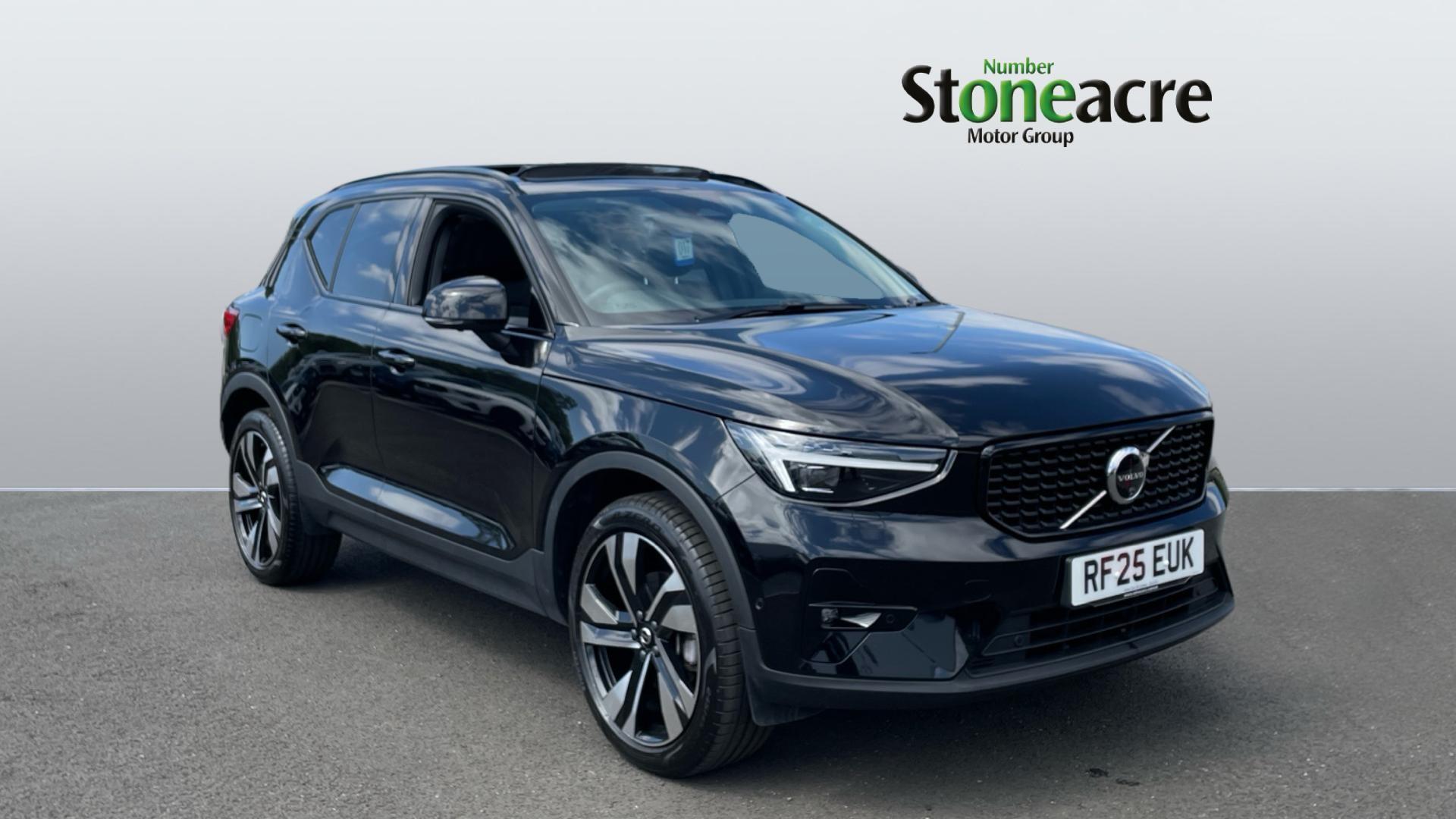 Main listing image - Volvo XC40