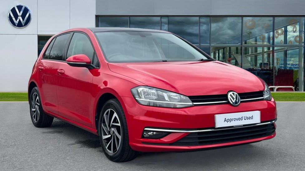 Main listing image - Volkswagen Golf