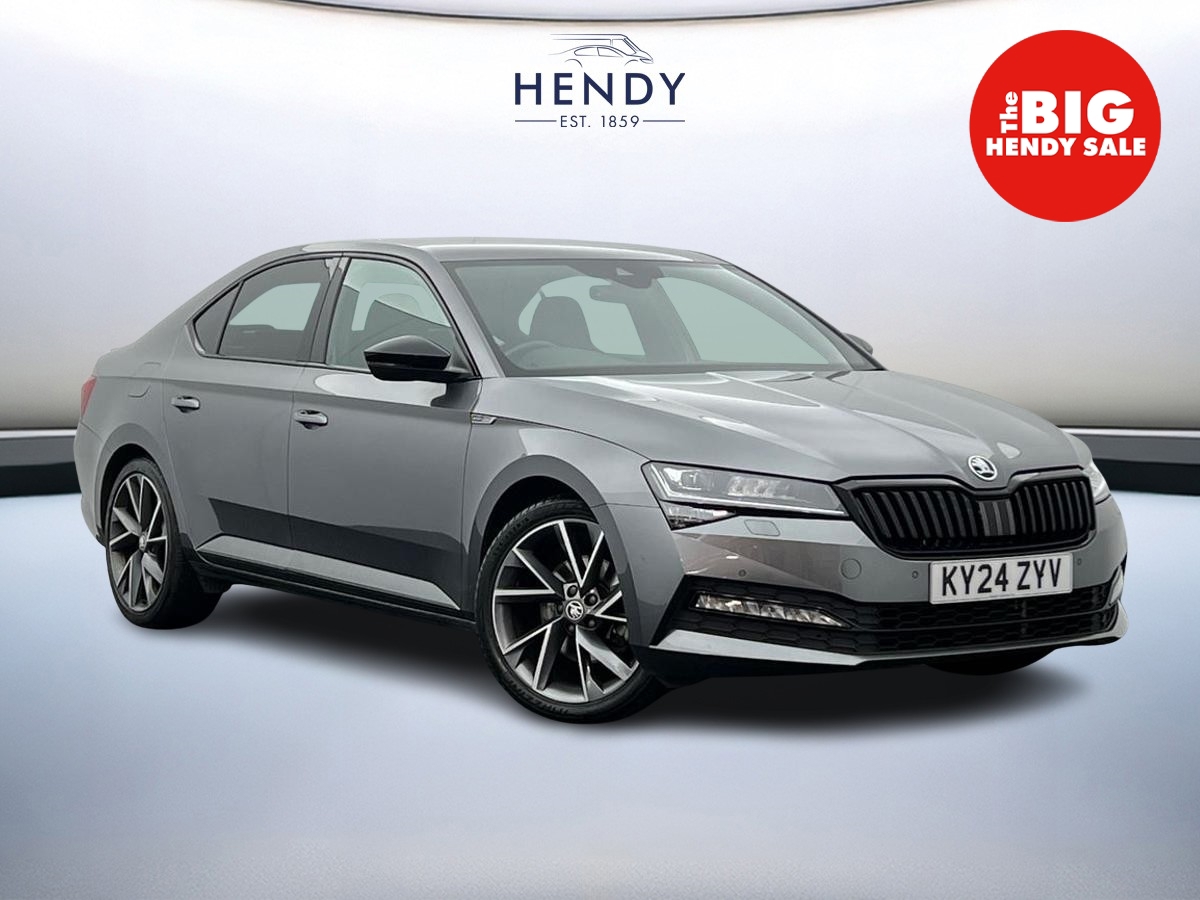 Main listing image - Skoda Superb
