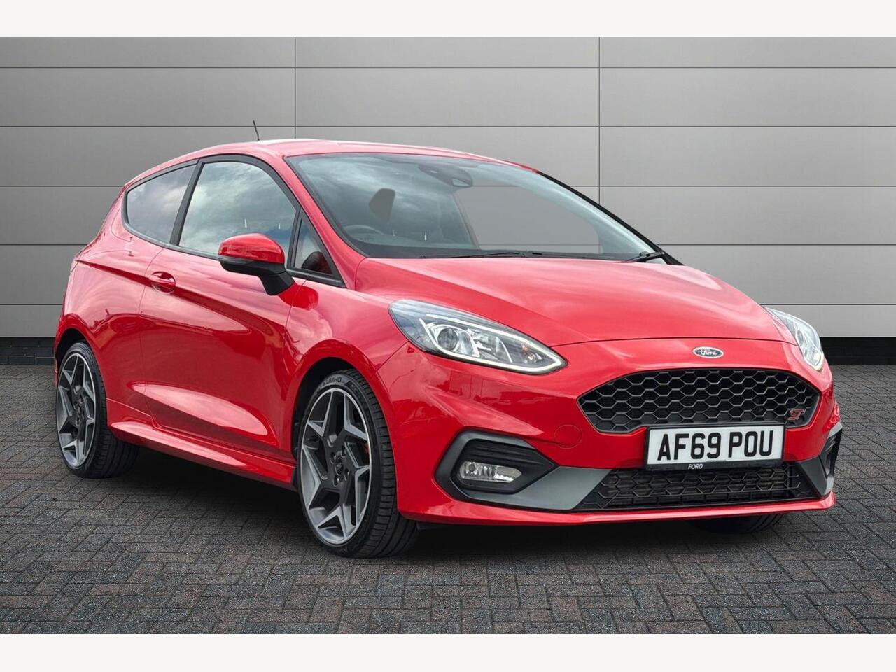 Main listing image - Ford Fiesta