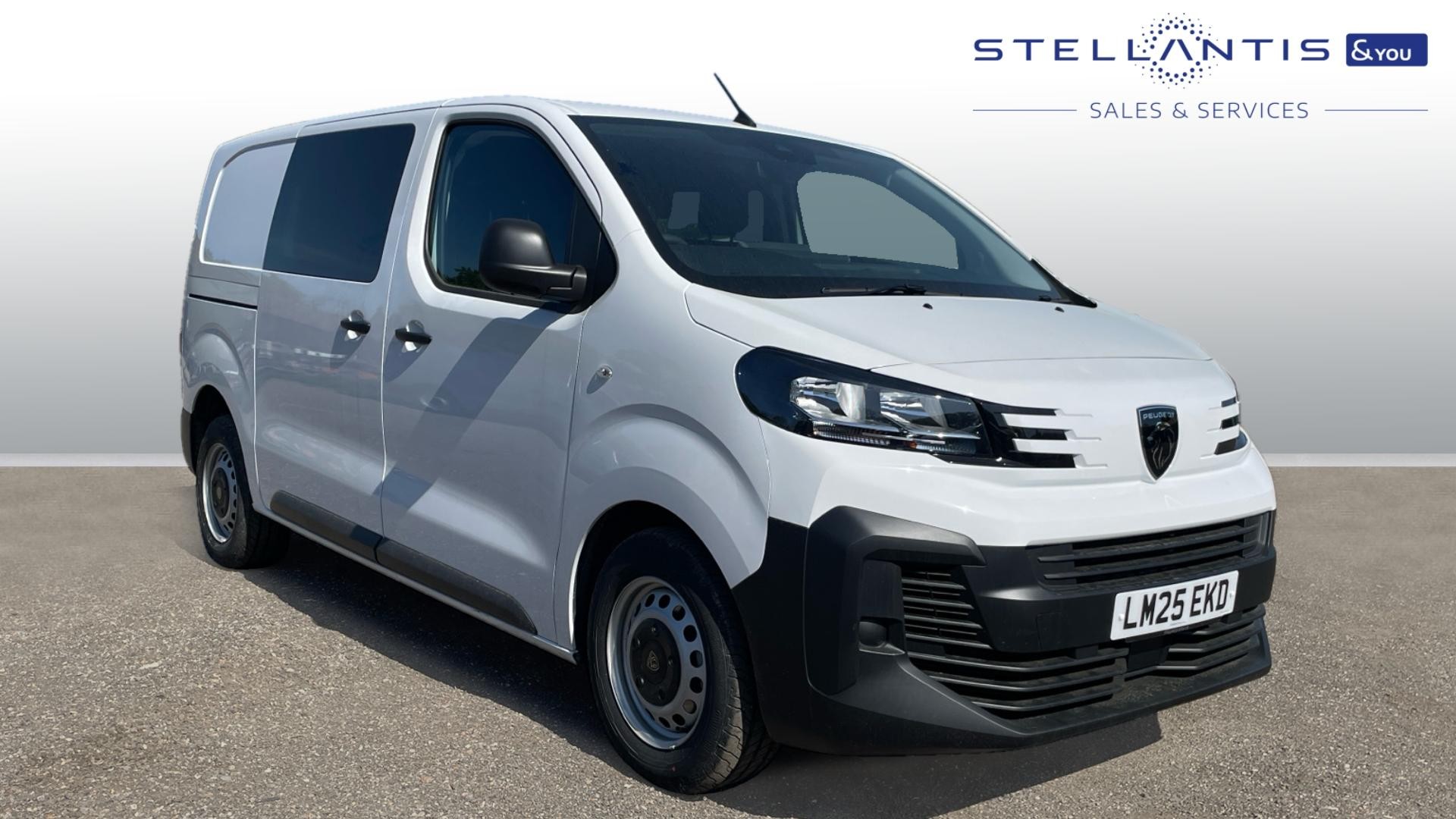 Main listing image - Peugeot Expert