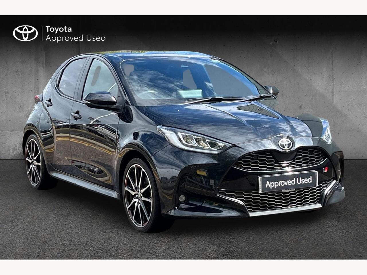 Main listing image - Toyota Yaris