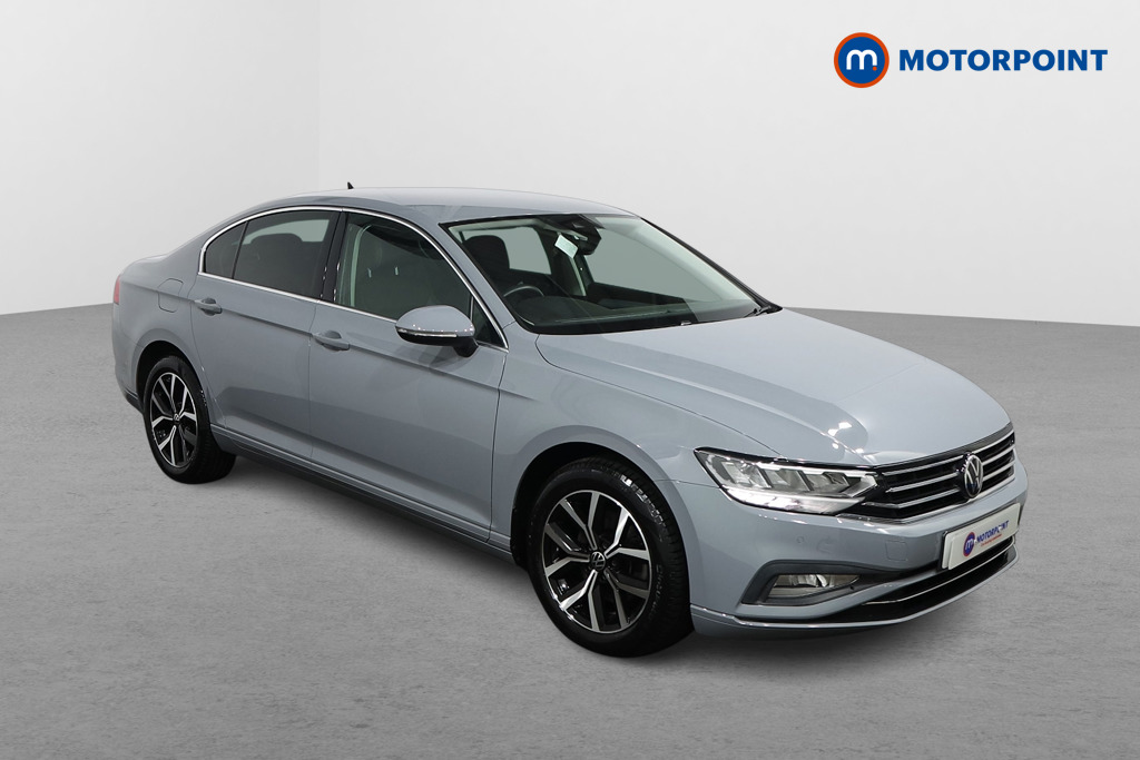 Main listing image - Volkswagen Passat