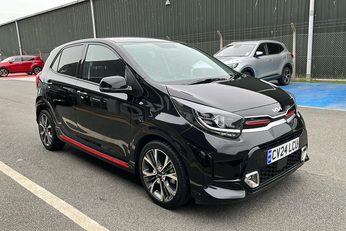 Main listing image - Kia Picanto