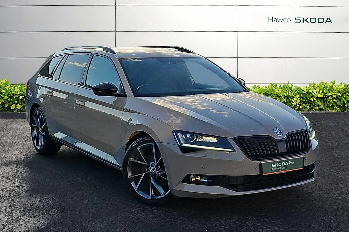 Main listing image - Skoda Superb Estate