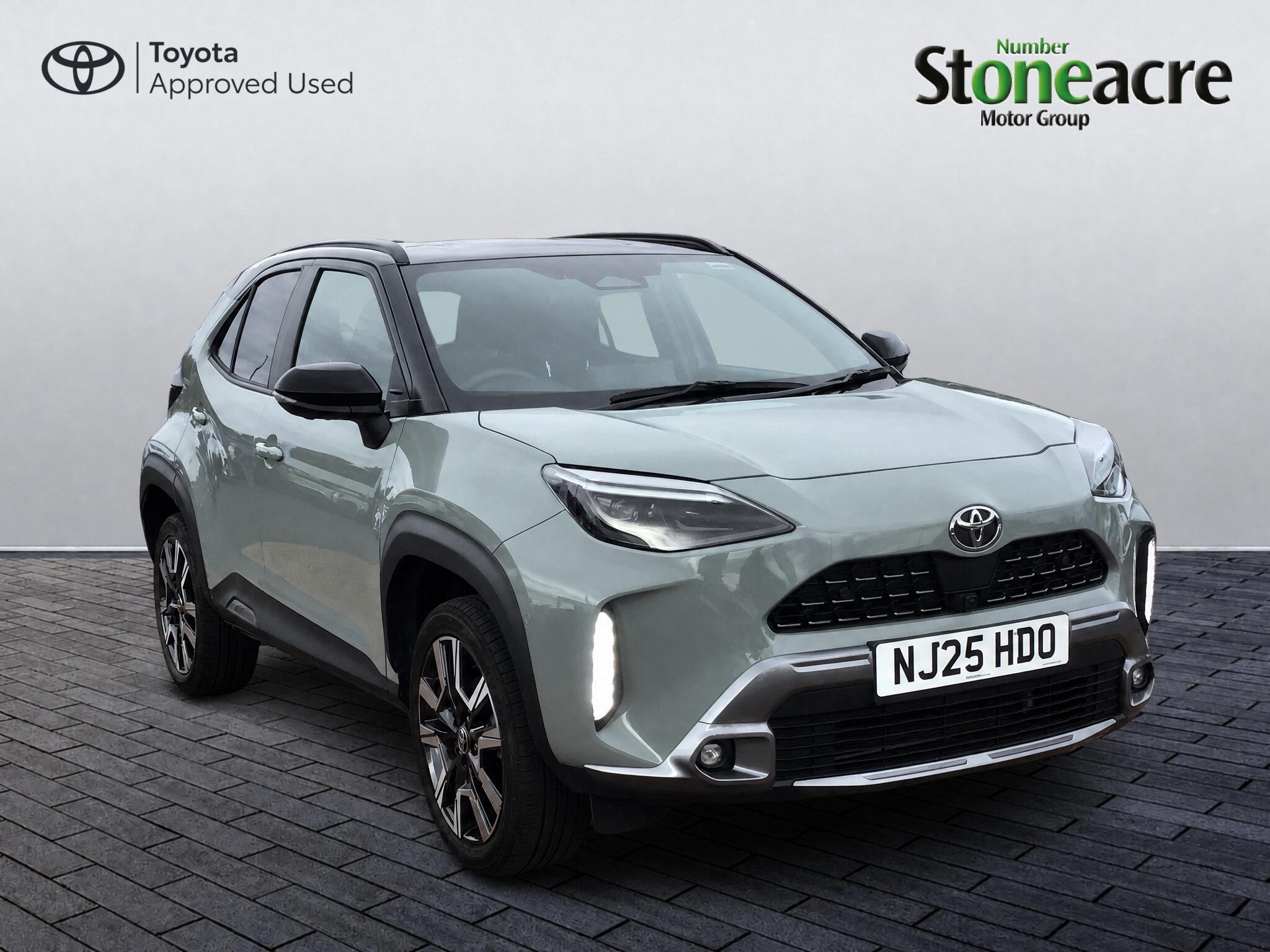 Main listing image - Toyota Yaris Cross