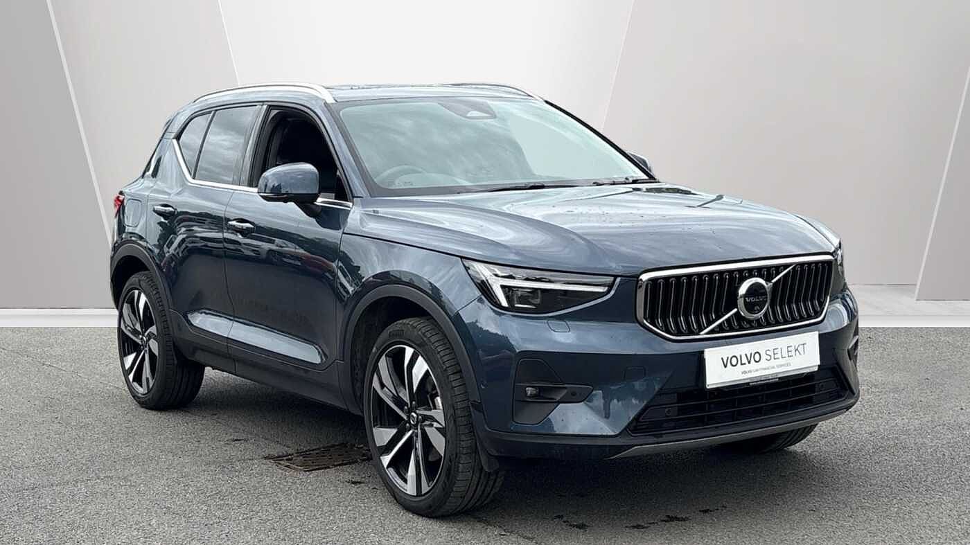 Main listing image - Volvo XC40