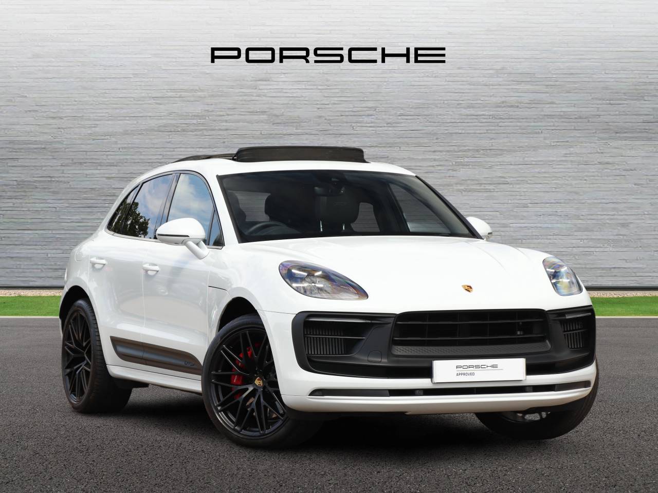 Main listing image - Porsche Macan