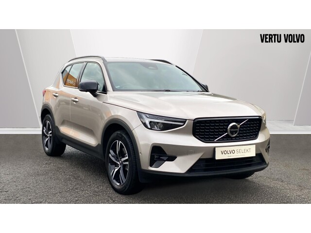 Main listing image - Volvo XC40