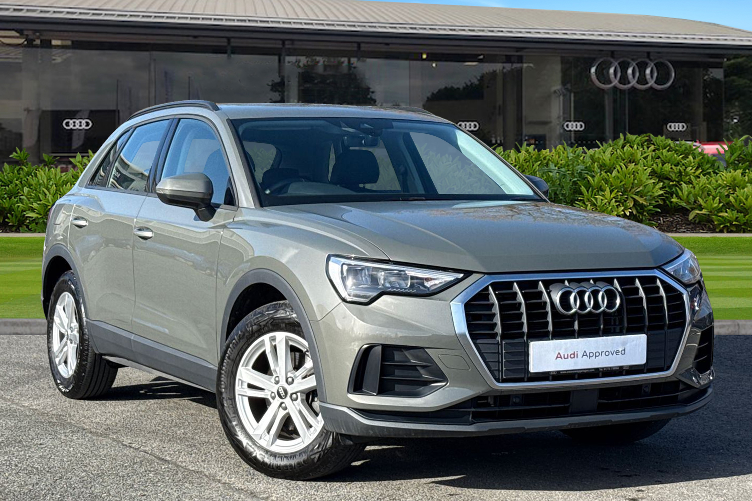 Main listing image - Audi Q3