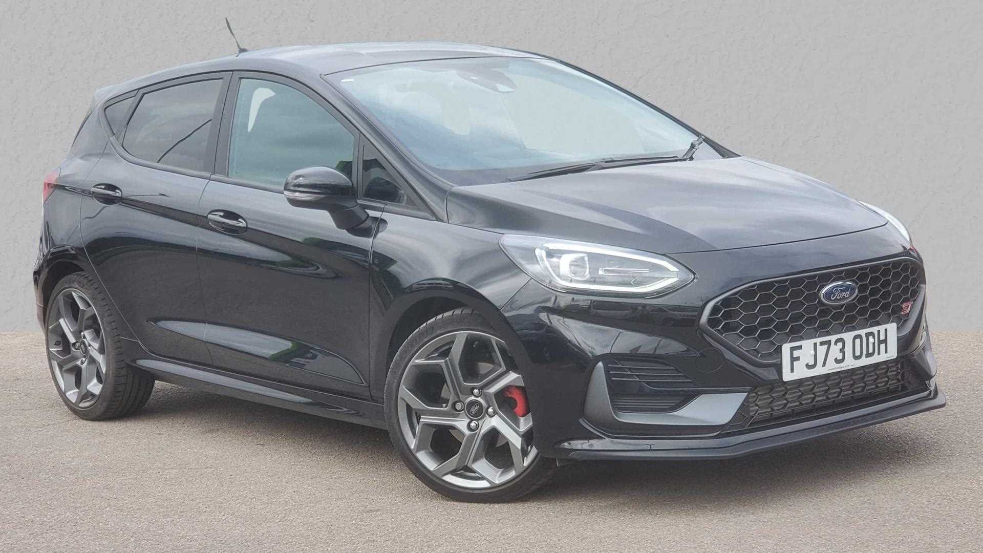 Main listing image - Ford Fiesta ST