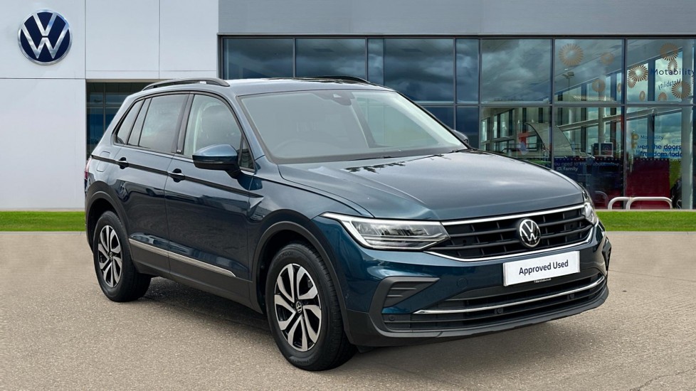 Main listing image - Volkswagen Tiguan