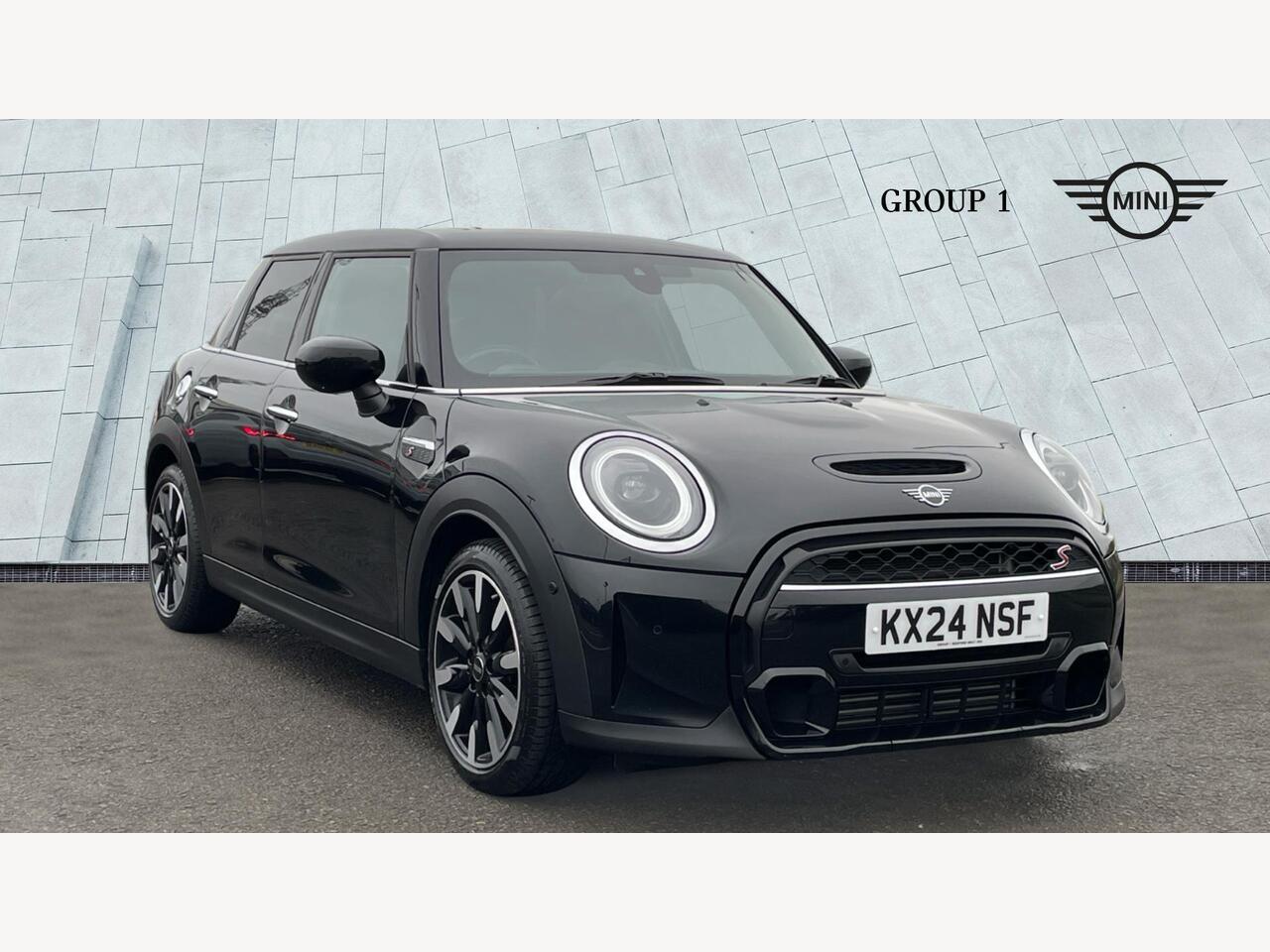 Main listing image - MINI Hatchback 5dr