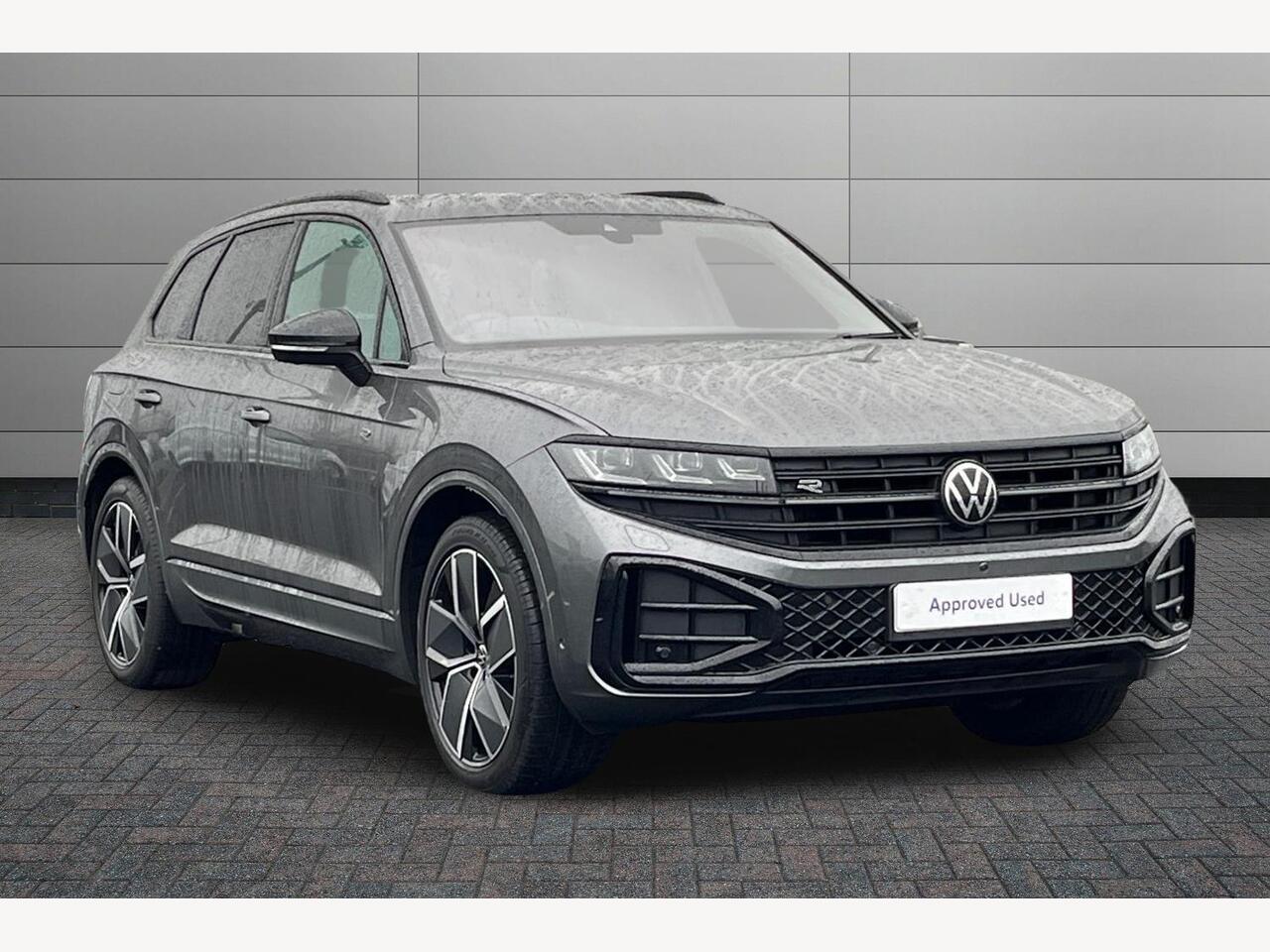 Main listing image - Volkswagen Touareg