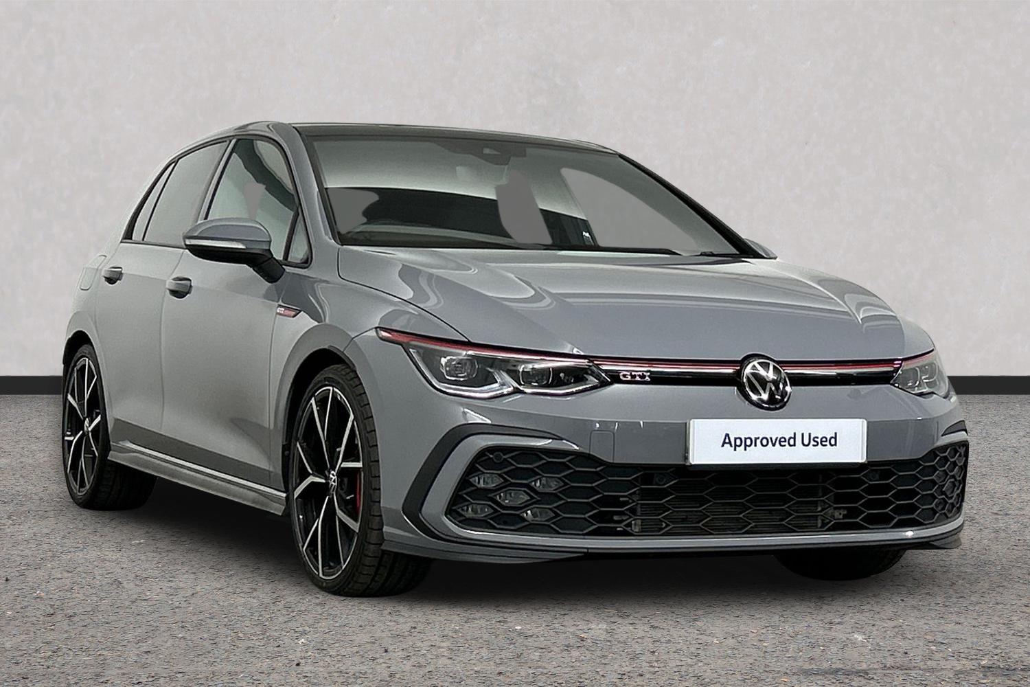 Main listing image - Volkswagen Golf